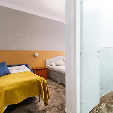 Loft With Private Terrace - 3bdr 3bat En 아파트